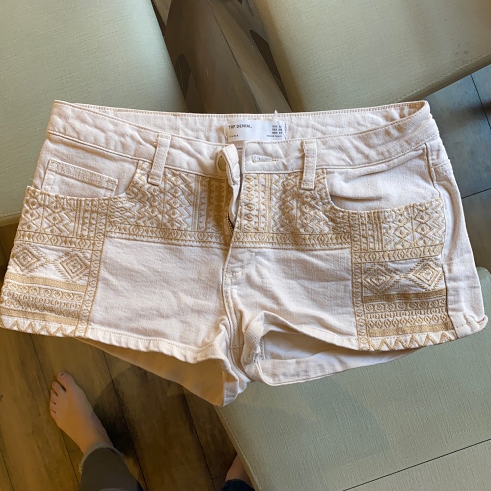 Zara tan embroidered shorts 38
